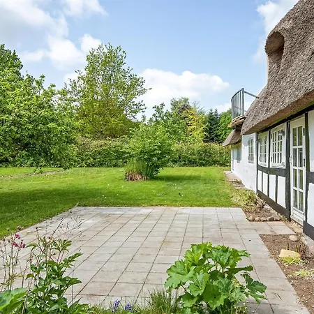Holiday home Ienngelild *