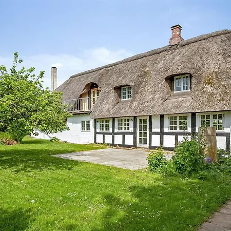 Holiday home Ienngelild *